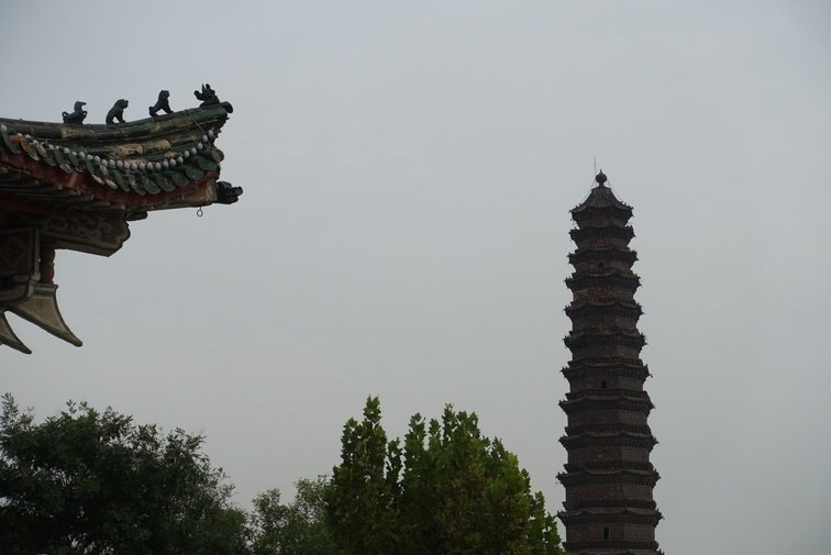 DSC00272_ARW_embedded.jpg DSC00272_ARW_embedded.jpg