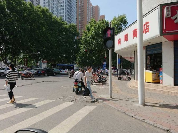 DSC_0031.JPG DSC_0031.JPG