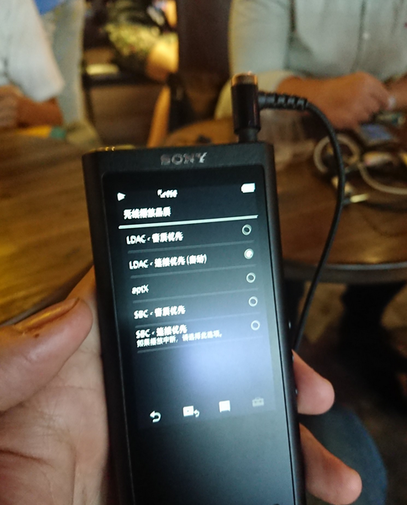 选区_205.png 选区_205.png